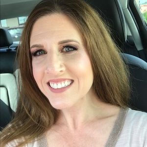 Meet your Posher, Wendy